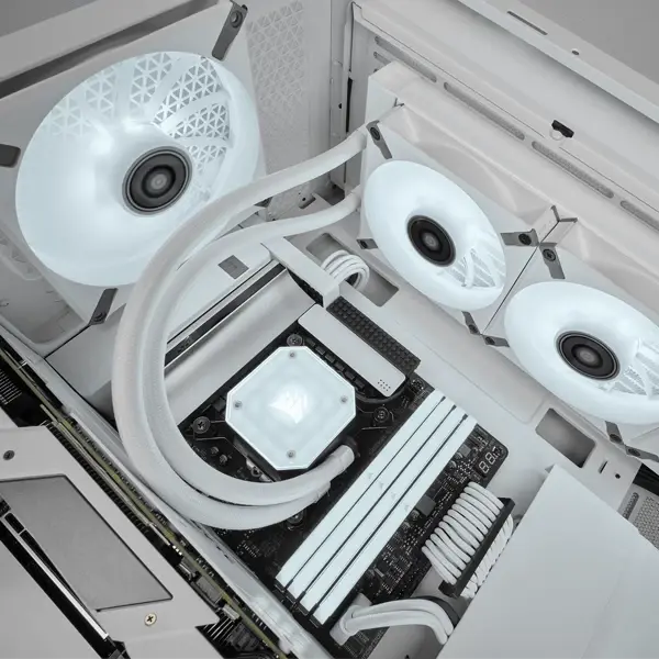 Corsair-ML120-LED-Elite-120mm-White-LED-Cabinet-Fan-4-1.webp